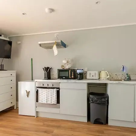 דירה 1-bed Cosy Country Retreat- Sleeps 5 Emerald Park