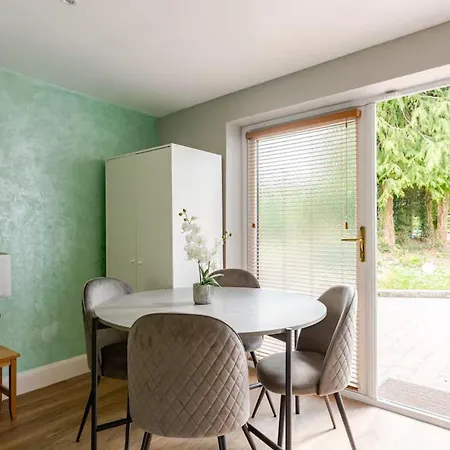 1-bed Cosy Country Retreat- Sleeps 5 Emerald Park Appartement Dunshaughlin