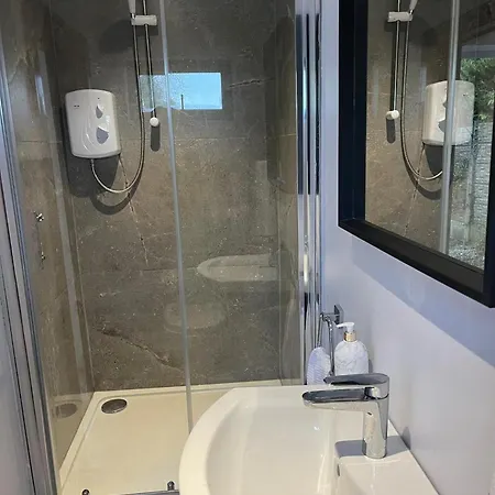 1-bed Cosy Country Retreat- Sleeps 5 Emerald Park Dunshaughlin